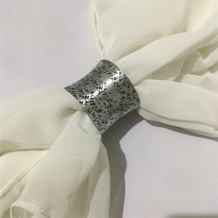 NAPKIN RINGS